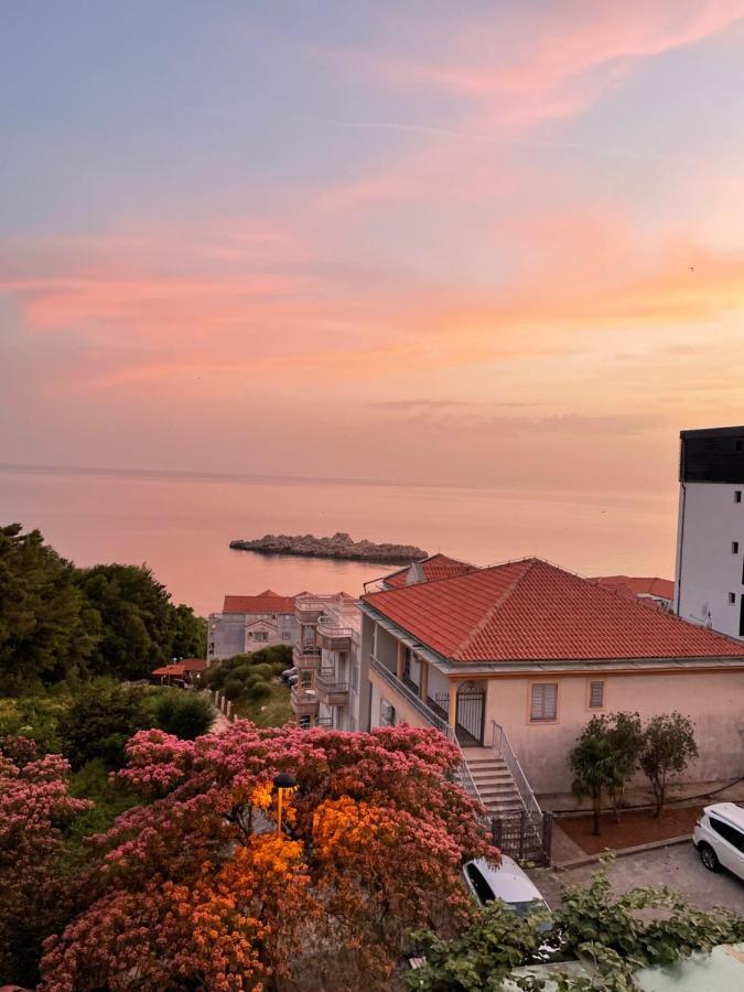 Sea View Apartment スヴェティ・ステファン エクステリア 写真
